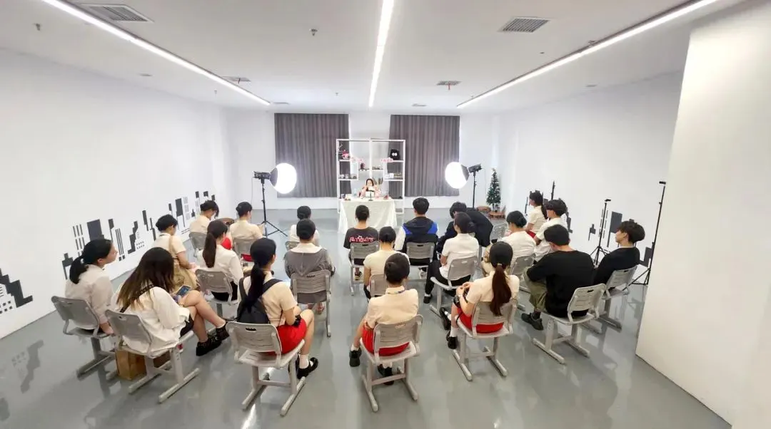 直播教学实训课堂